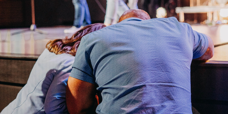 jesus-heals-luke-8